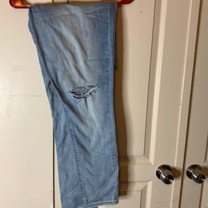 Women’s Ripped Jeans